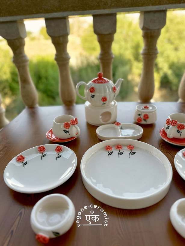 سرویس صبحانه خوری گل برجسته فوق زیبا